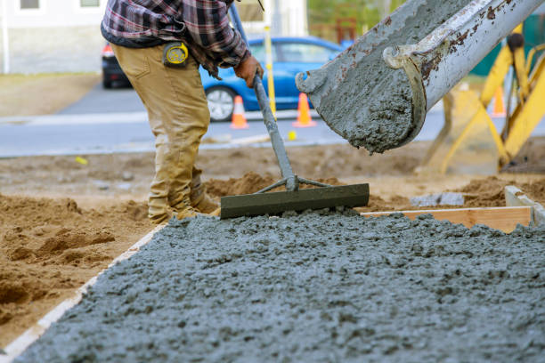 Best Custom Concrete Contractor  in North Hills, NY